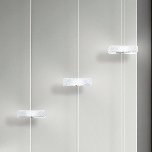 Double Horizontal Floor to Ceiling Wave