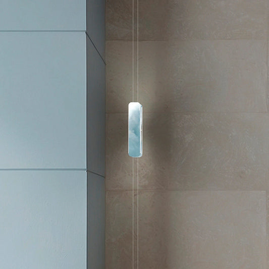 Double Vertical Floor to Ceiling Artic