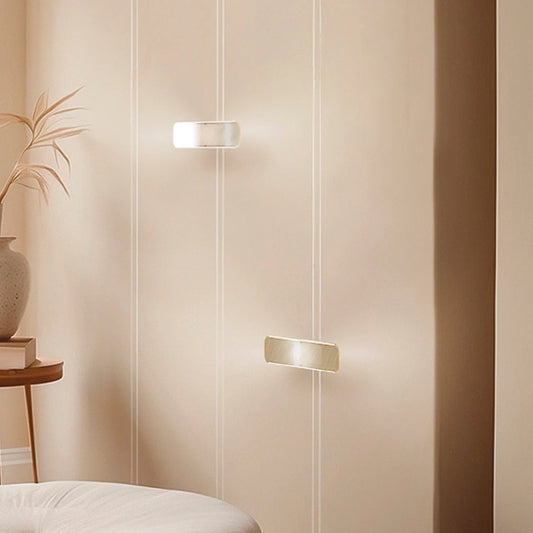 Single Horizontal Floor to Ceiling Dunes