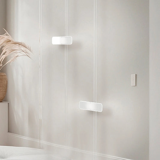 Single Horizontal Floor to Ceiling Pure